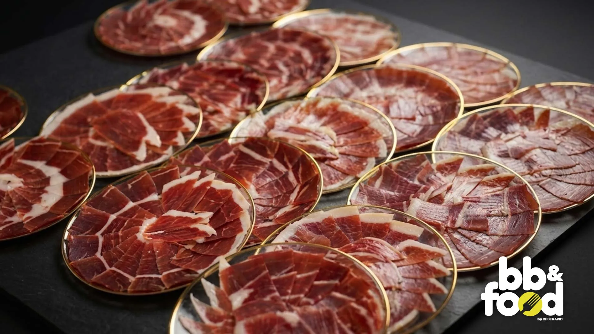 Jamón ibérico cortado a cuchillo